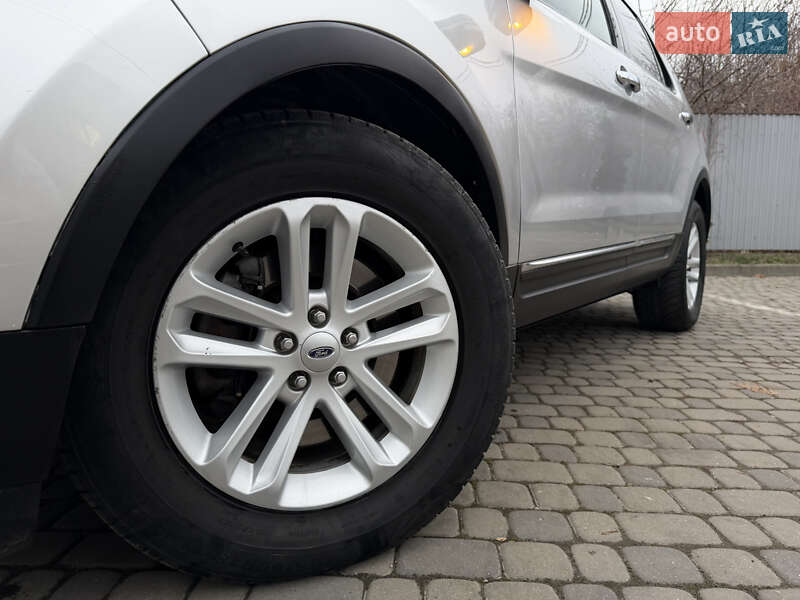 Внедорожник / Кроссовер Ford Explorer 2014 в Ивано-Франковске