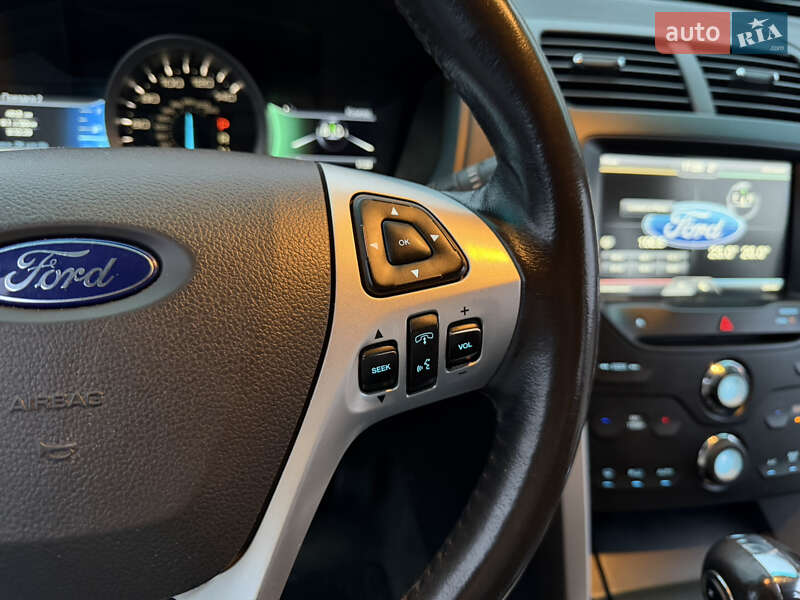 Внедорожник / Кроссовер Ford Explorer 2014 в Ивано-Франковске