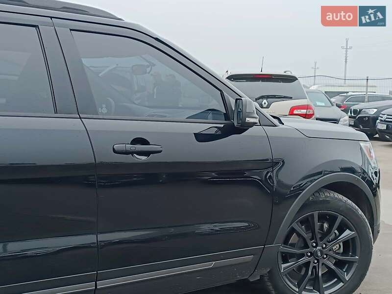 Позашляховик / Кросовер Ford Explorer 2018 в Львові