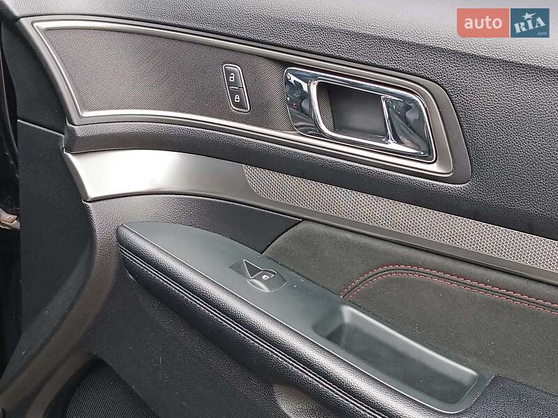 Позашляховик / Кросовер Ford Explorer 2018 в Львові