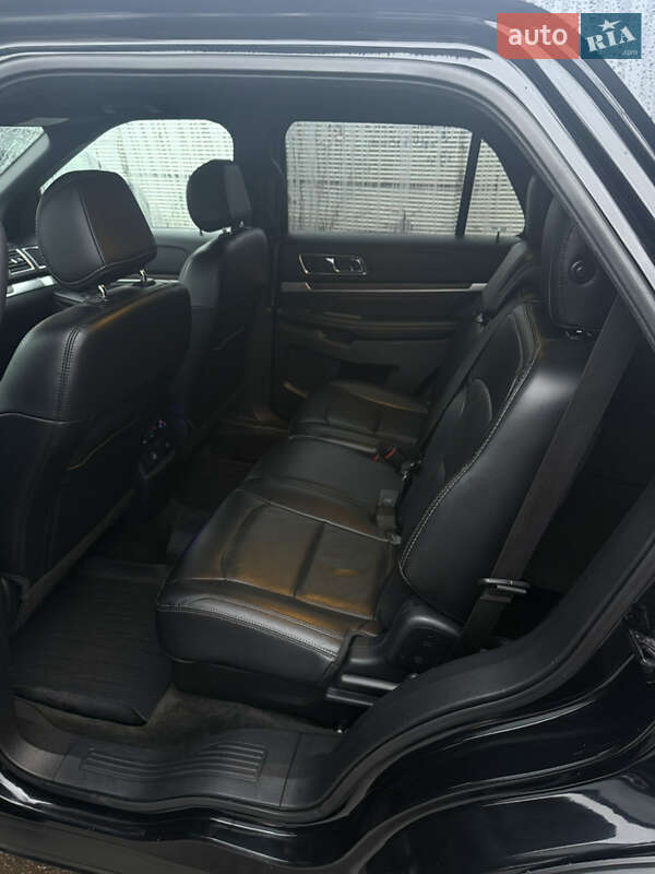 Позашляховик / Кросовер Ford Explorer 2017 в Рівному фото 11 Позашляховик / Кросовер Ford Explorer 2017 в Рівному