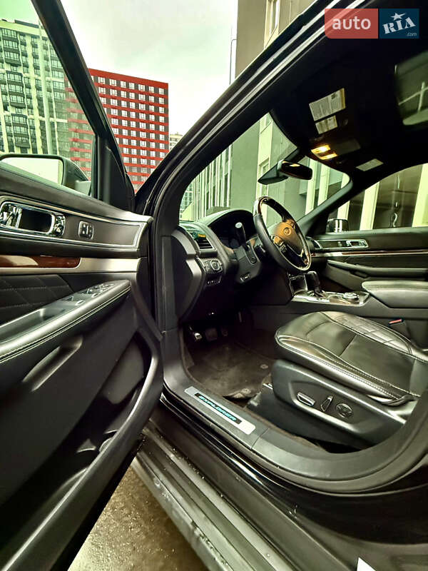 Внедорожник / Кроссовер Ford Explorer 2018 в Киеве