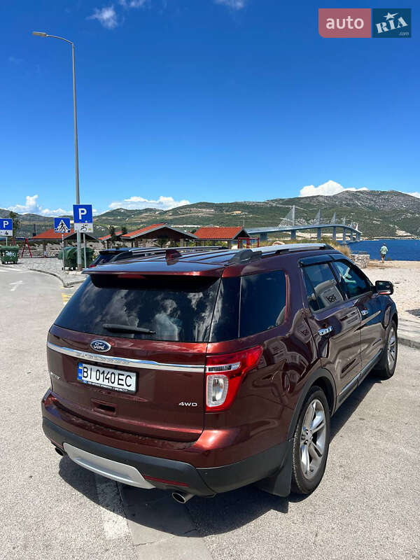 Позашляховик / Кросовер Ford Explorer 2015 в Кременчуці