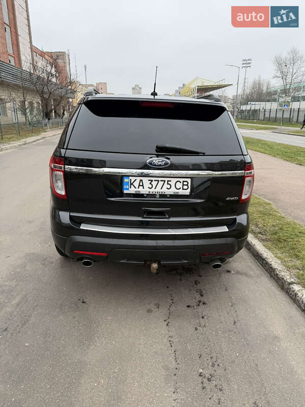 Позашляховик / Кросовер Ford Explorer 2015 в Києві