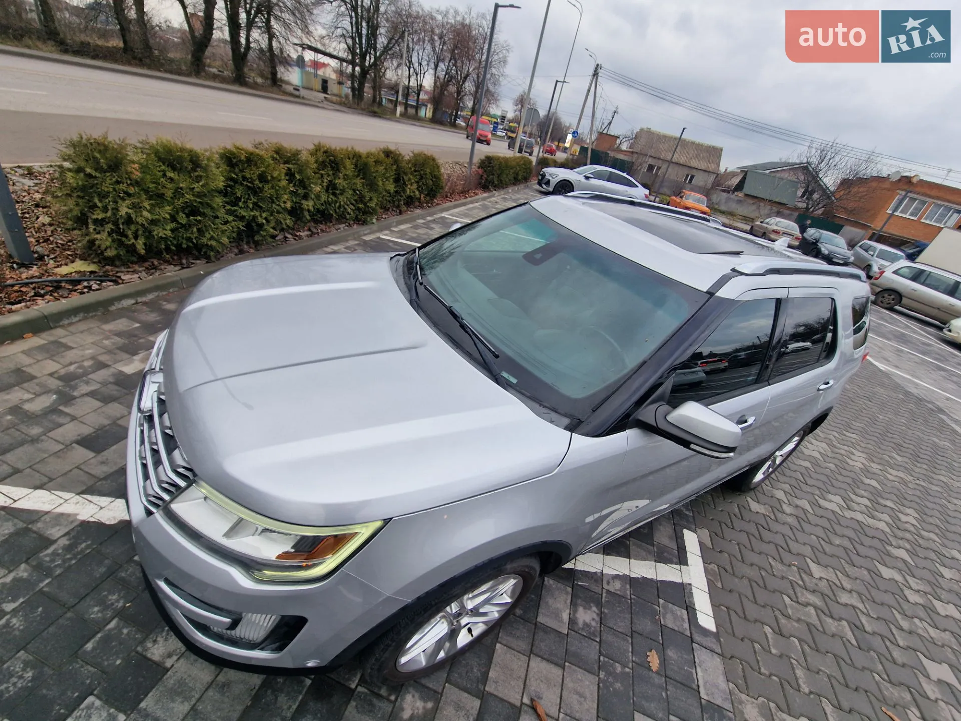 2016 Ford Explorer - мініатюра 2