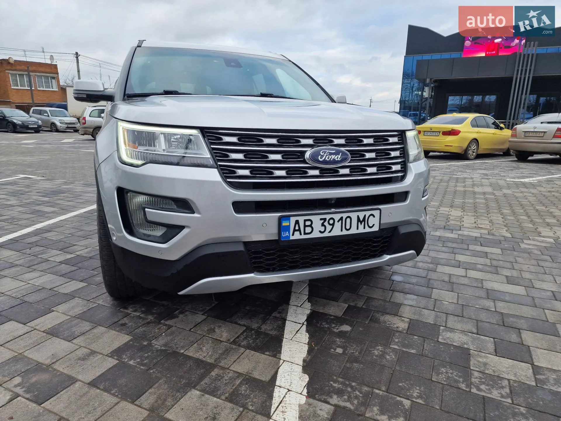 2016 Ford Explorer - мініатюра 4