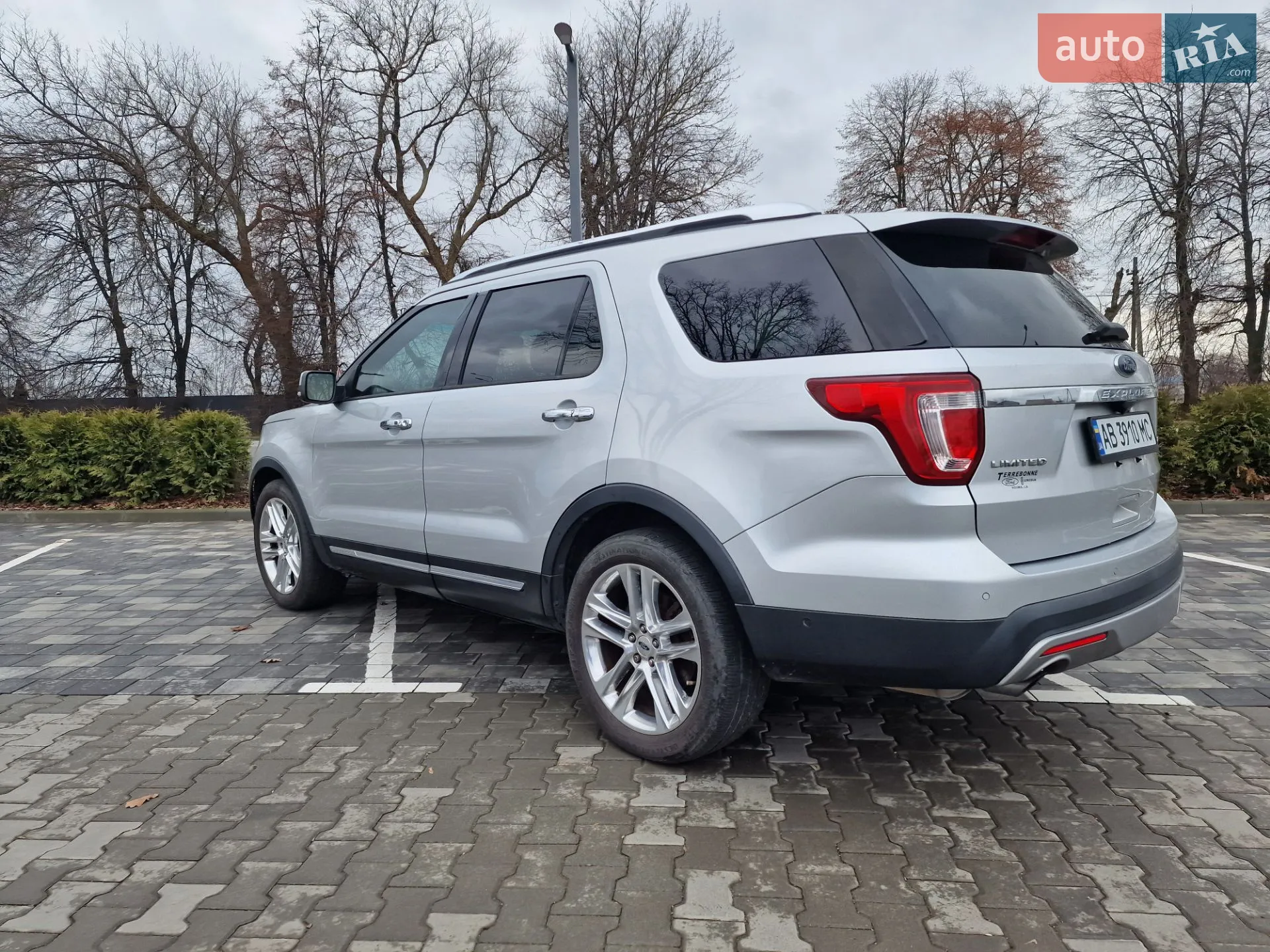 2016 Ford Explorer - мініатюра 10