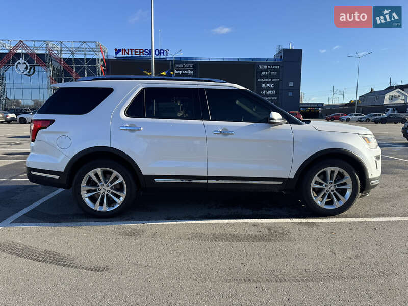 Внедорожник / Кроссовер Ford Explorer 2018 в Киеве