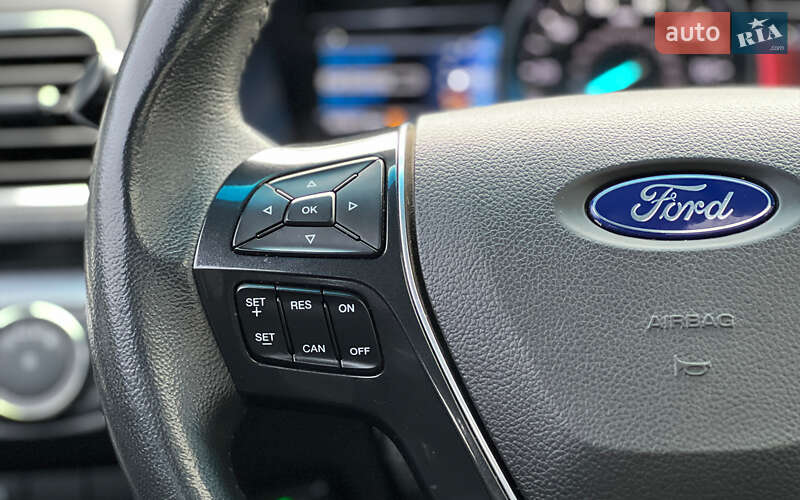 Внедорожник / Кроссовер Ford Explorer 2017 в Львове