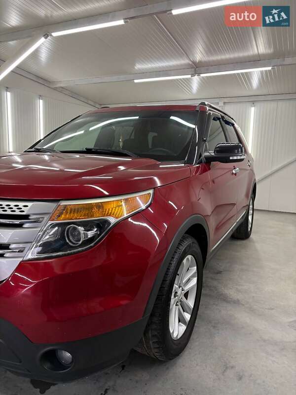 Позашляховик / Кросовер Ford Explorer 2014 в Ланівці