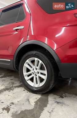 Позашляховик / Кросовер Ford Explorer 2014 в Ланівці