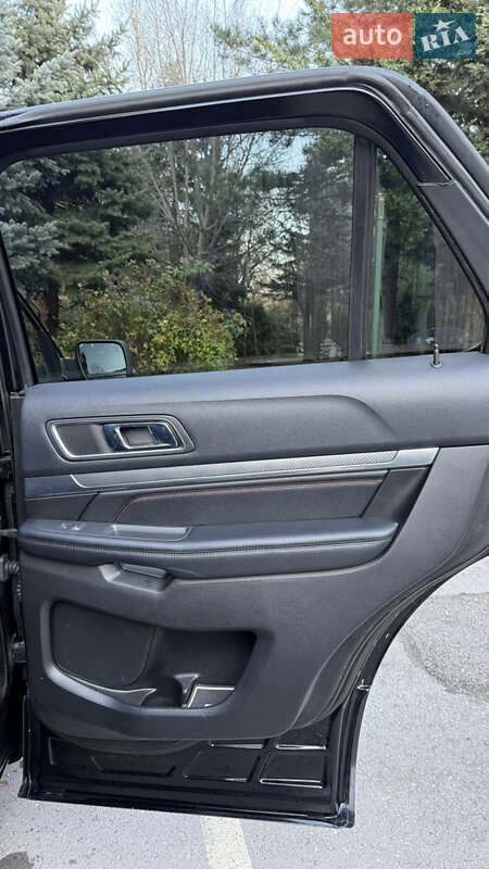 Позашляховик / Кросовер Ford Explorer 2015 в Одесі