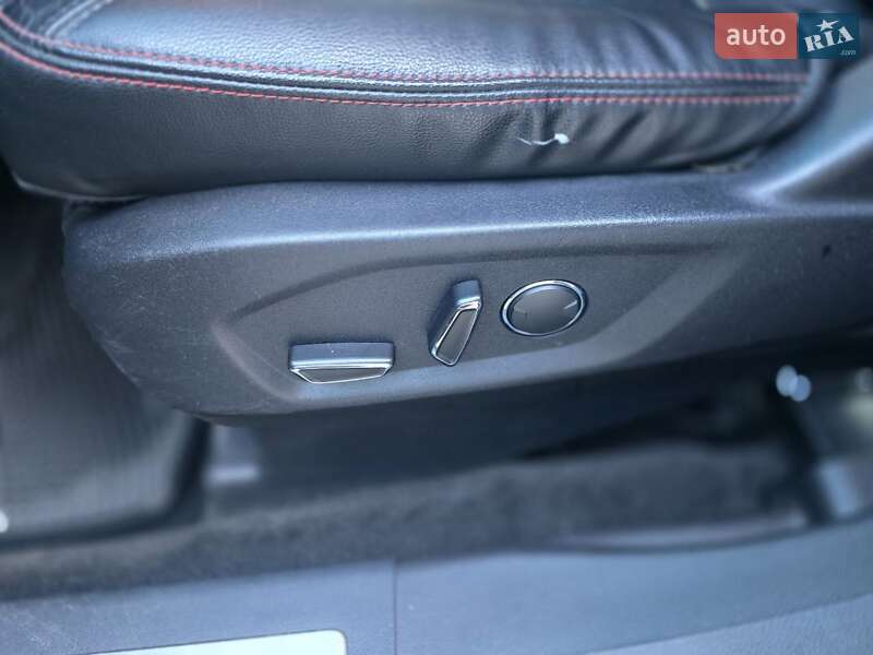 Позашляховик / Кросовер Ford Explorer 2015 в Одесі