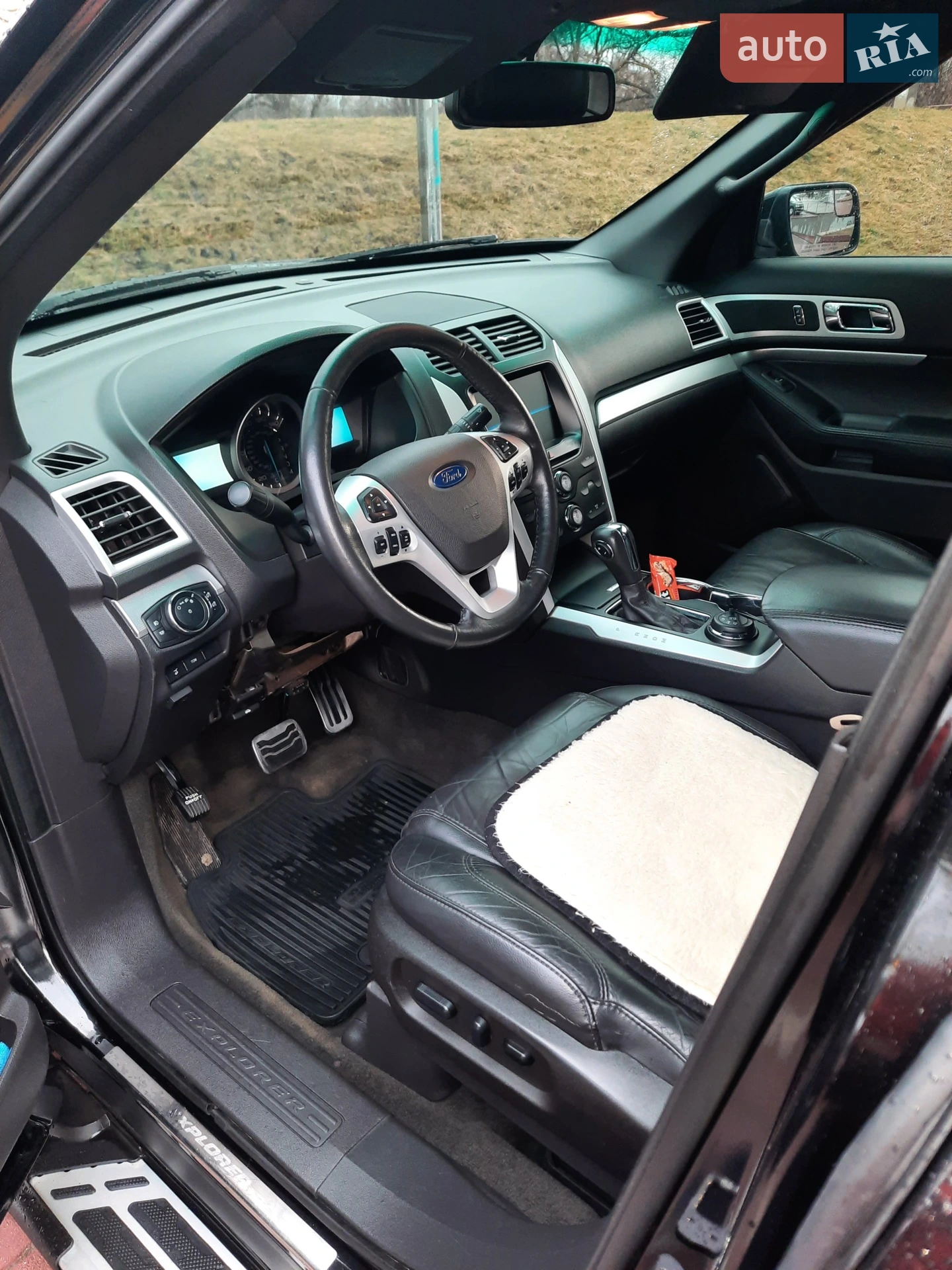 2014 Ford Explorer - мініатюра 4