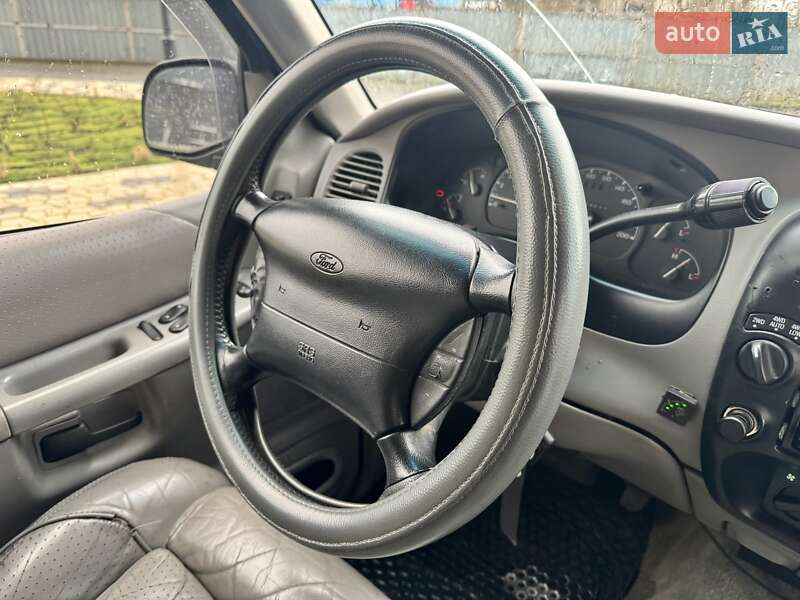 Внедорожник / Кроссовер Ford Explorer 1998 в Одессе