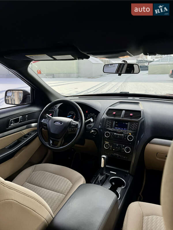 Внедорожник / Кроссовер Ford Explorer 2017 в Виннице