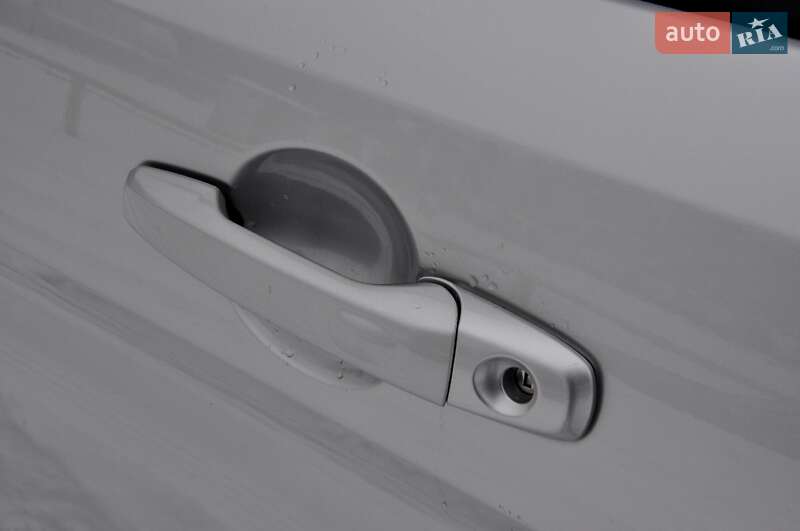 Внедорожник / Кроссовер Ford Explorer 2016 в Львове