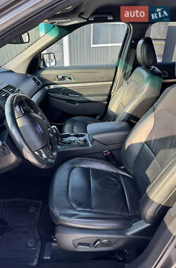 Внедорожник / Кроссовер Ford Explorer 2018 в Новомосковске