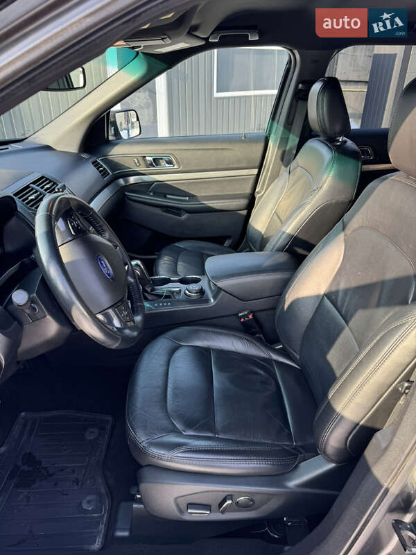 Внедорожник / Кроссовер Ford Explorer 2018 в Новомосковске