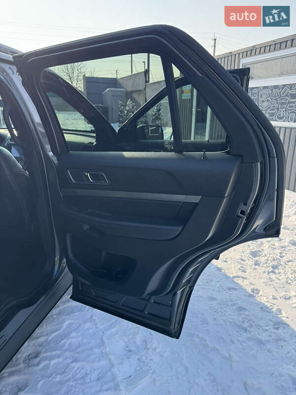 Внедорожник / Кроссовер Ford Explorer 2018 в Новомосковске