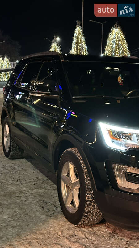 Внедорожник / Кроссовер Ford Explorer 2016 в Буче