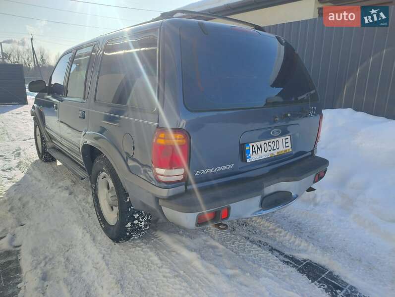 Позашляховик / Кросовер Ford Explorer 1998 в Житомирі