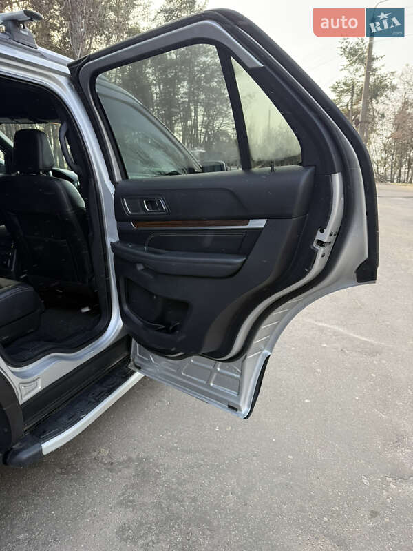 Позашляховик / Кросовер Ford Explorer 2019 в Миколаєві