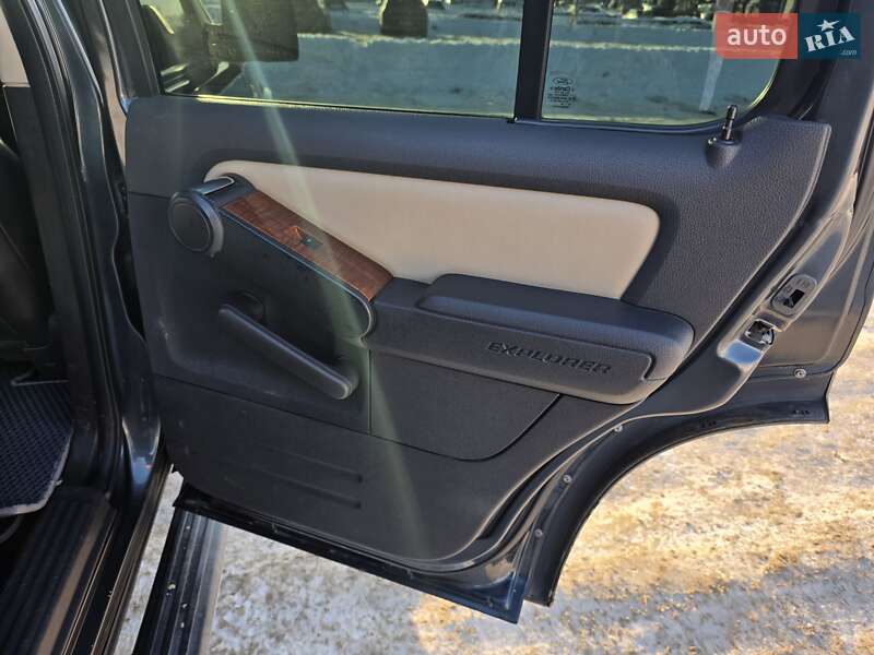 Внедорожник / Кроссовер Ford Explorer 2009 в Житомире фото 39 Внедорожник / Кроссовер Ford Explorer 2009 в Житомире