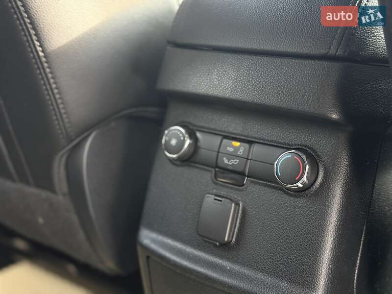 Внедорожник / Кроссовер Ford Explorer 2016 в Киеве фото 11 Внедорожник / Кроссовер Ford Explorer 2016 в Киеве