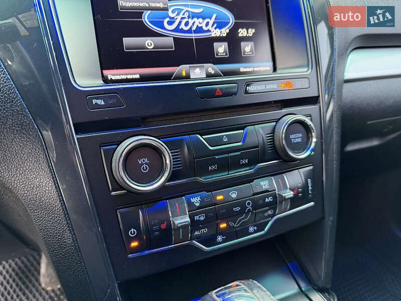 Позашляховик / Кросовер Ford Explorer 2015 в Вінниці