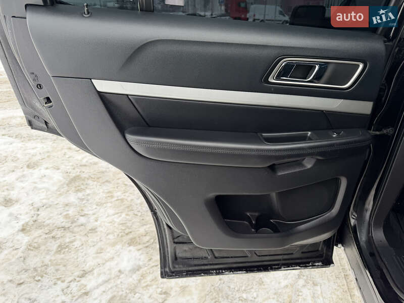 Позашляховик / Кросовер Ford Explorer 2015 в Вінниці