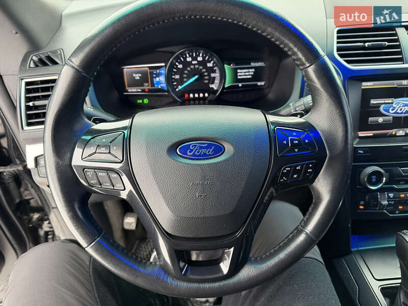 Позашляховик / Кросовер Ford Explorer 2015 в Вінниці