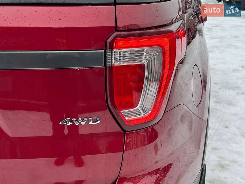 Внедорожник / Кроссовер Ford Explorer 2018 в Стрые