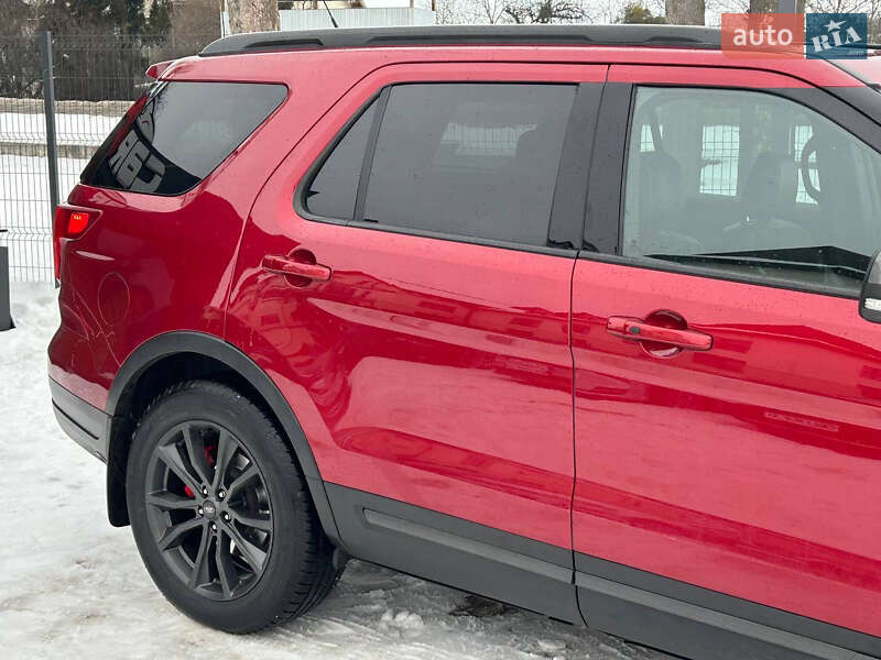 Внедорожник / Кроссовер Ford Explorer 2018 в Стрые