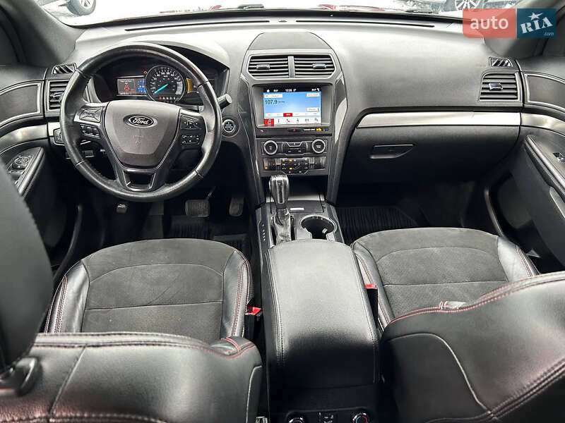 Внедорожник / Кроссовер Ford Explorer 2018 в Стрые