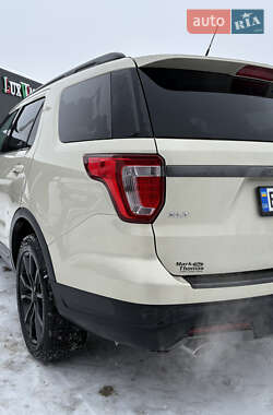 Внедорожник / Кроссовер Ford Explorer 2017 в Львове