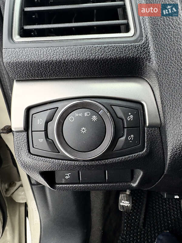 Позашляховик / Кросовер Ford Explorer 2017 в Львові