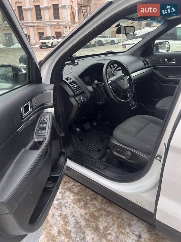 Позашляховик / Кросовер Ford Explorer 2017 в Києві