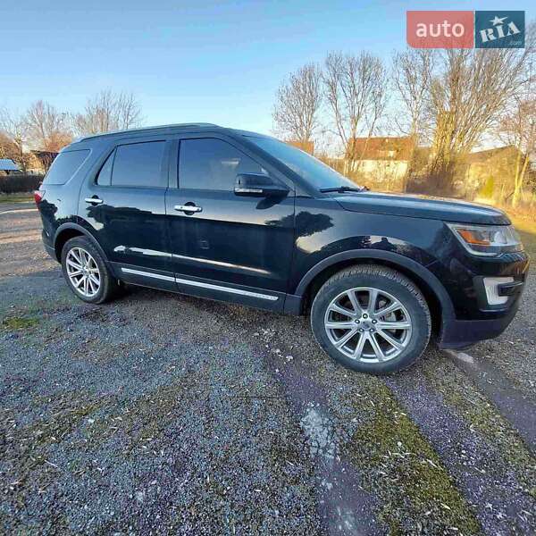 Внедорожник / Кроссовер Ford Explorer 2017 в Глинянах