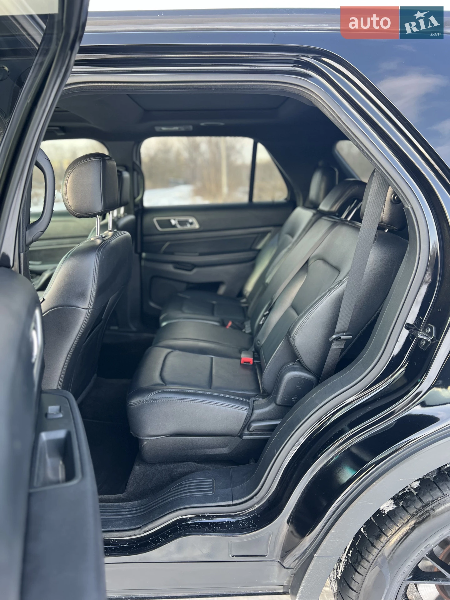 2016 Ford Explorer - мініатюра 25