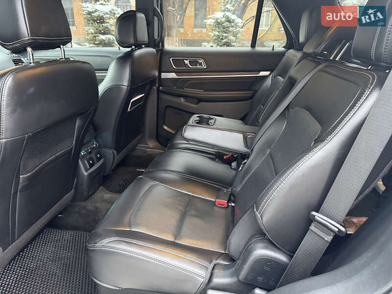 Позашляховик / Кросовер Ford Explorer 2017 в Києві фото 10 Позашляховик / Кросовер Ford Explorer 2017 в Києві