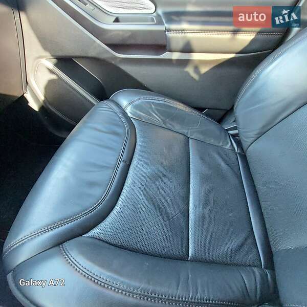 Внедорожник / Кроссовер Ford Explorer 2019 в Киеве