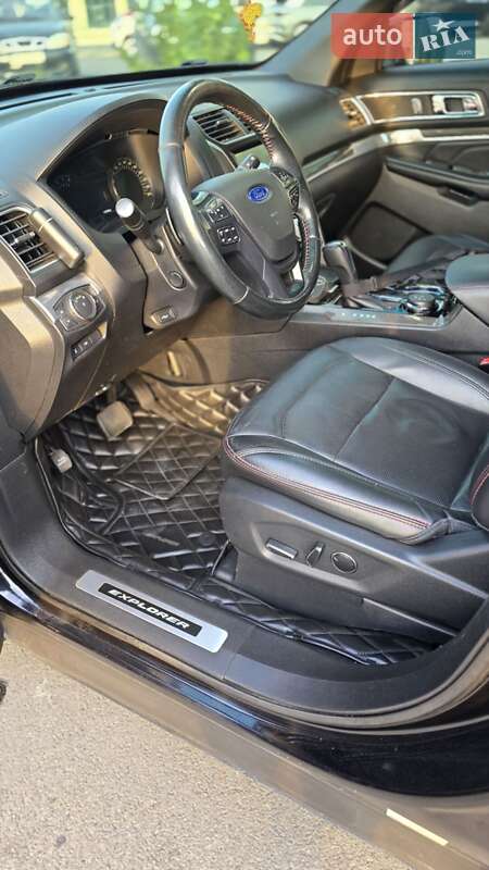 Позашляховик / Кросовер Ford Explorer 2016 в Дніпрі фото 20 Позашляховик / Кросовер Ford Explorer 2016 в Дніпрі