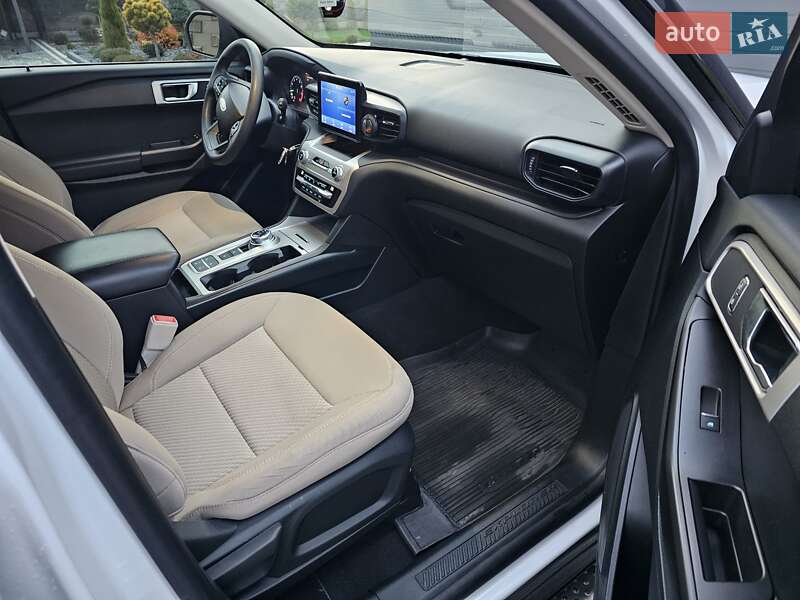 Позашляховик / Кросовер Ford Explorer 2021 в Луцьку