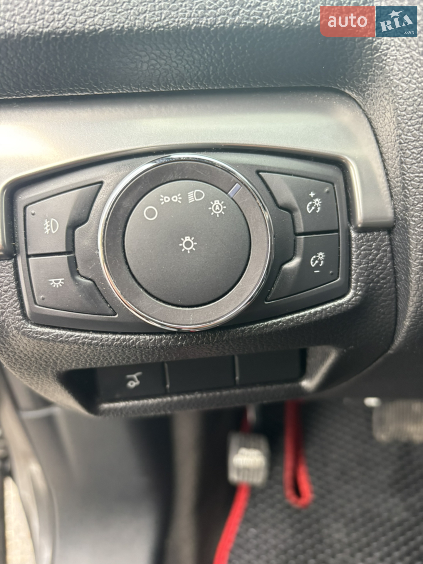 2018 Ford Explorer - мініатюра 17
