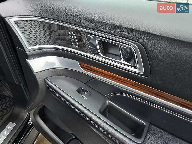 Позашляховик / Кросовер Ford Explorer 2016 в Хмельницькому