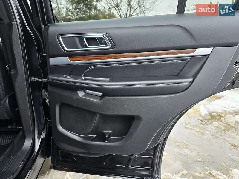 Позашляховик / Кросовер Ford Explorer 2016 в Хмельницькому