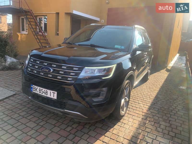 Внедорожник / Кроссовер Ford Explorer 2017 в Ровно