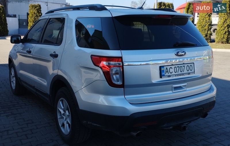 Позашляховик / Кросовер Ford Explorer 2013 в Києві
