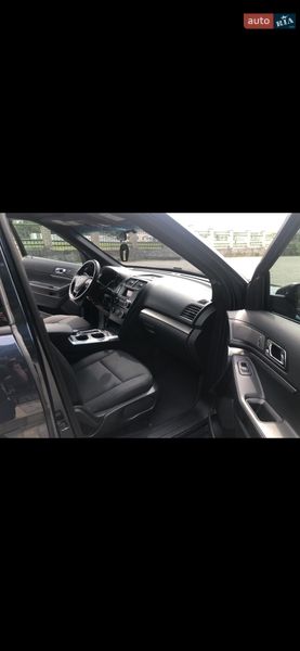 Позашляховик / Кросовер Ford Explorer 2017 в Володимирці